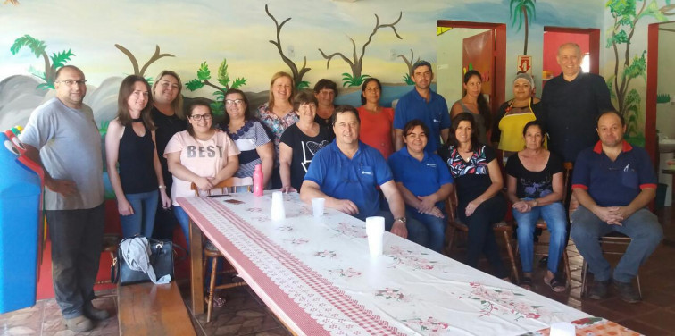 Escola Municipal Santo Antônio realiza mutirão de ações