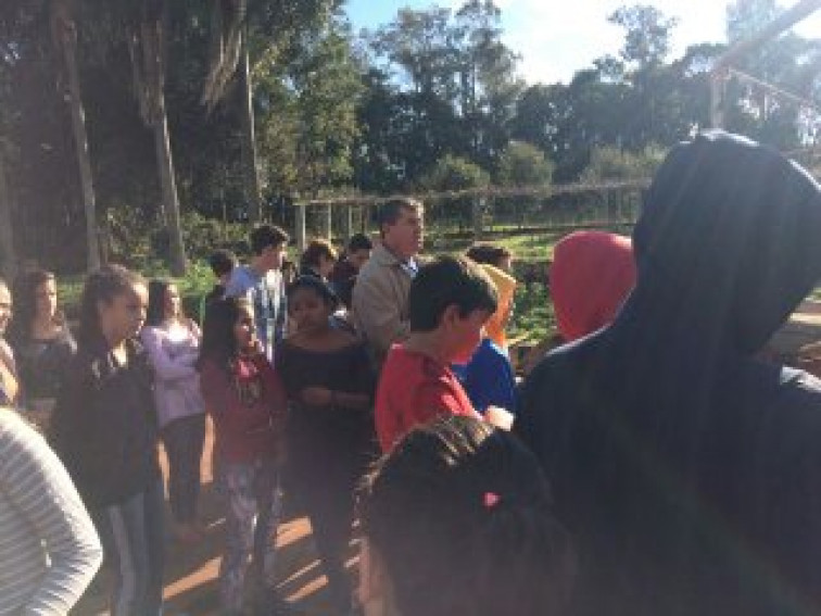 Escola Arcelino Soares visita Fazenda Esperança