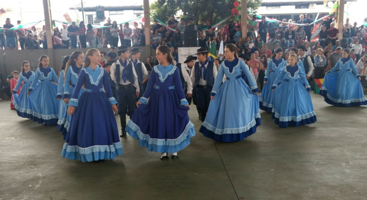 Invernada Abrindo Fronteiras participa das festividades dos 64 anos do município
