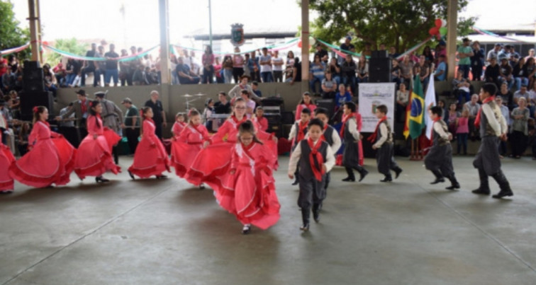 Invernada Abrindo Fronteiras participa das festividades dos 64 anos do município