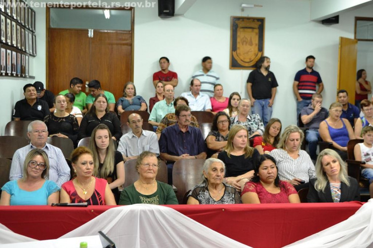 Câmara de Vereadores Realiza Sessão Solene em Homenagem ao dia Internacional da Mulher