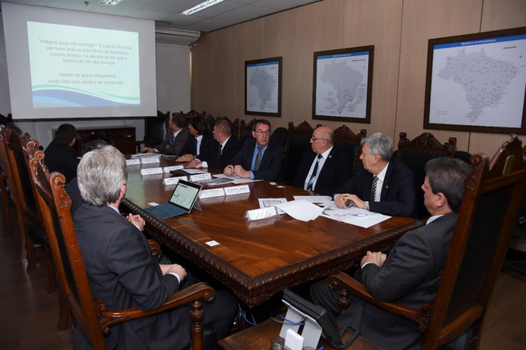 Reunião em Brasília da mais um passo importante para a construção da ponte sob o Rio Uruguai